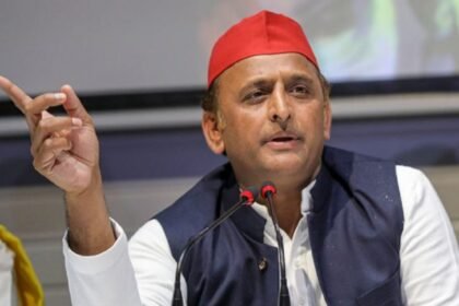 Akhilesh Yadav's Accusation of Missing Investors Puts BJP Government in the Dock in Uttar Pradesh