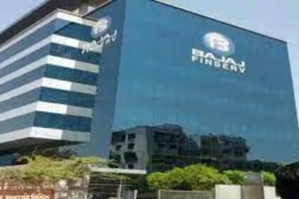 HDFC Bank Merger Opens Doors for NBFCs: Bajaj Finance and Bajaj Housing Finance Poised to Gain