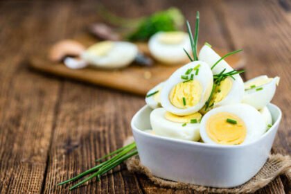 Healthy weight loss foods including fruits, eggs, yogurt, and greens