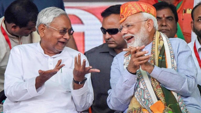 nitish and pm modi