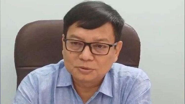 Congress leader Debabrata Saikia addressing media