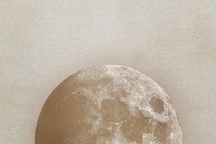 Full Moon in Aquarius – Aug 2025