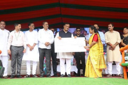 Assam CM Himanta Biswa Sarma distributing seed capital to women entrepreneurs in Hojai