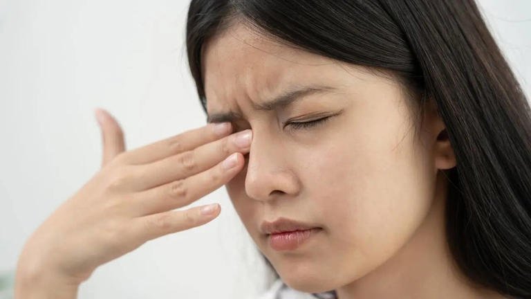 5 eye symptoms that might signal kidney issues