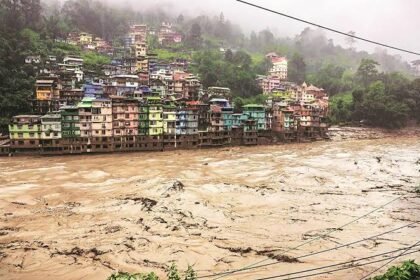 The Brahmaputra River flows at high levels near Nematighat and Tezpur as authorities monitor rising waters during Assam’s flood situation.