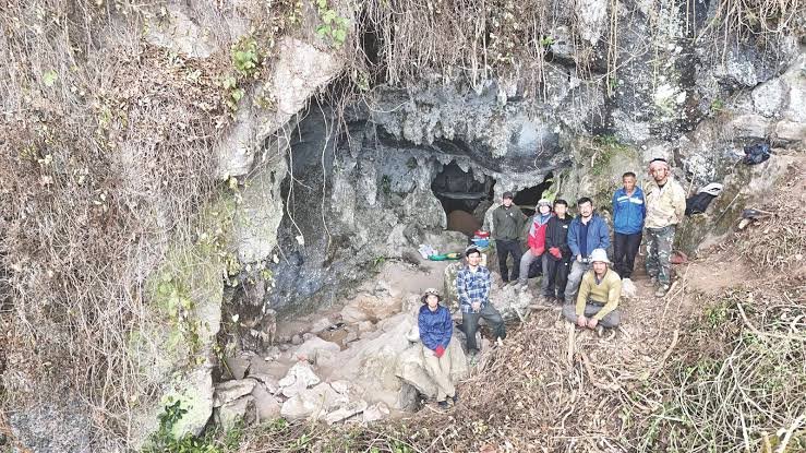 Archaeologists excavate a rock shelter in Noklak district, Nagaland, uncovering evidence of long-term human use spanning thousands of years.