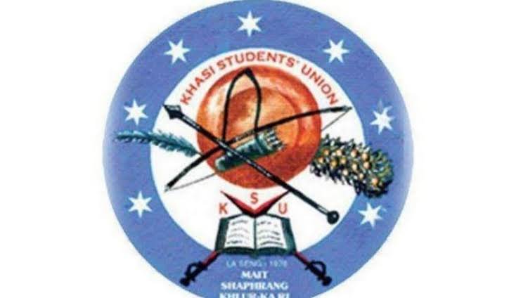 Khasi Students’ Union members renew protests and blockades demanding immediate implementation of the Inner Line Permit system in Meghalaya.