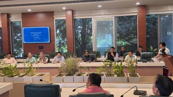 Chief Electoral Officer holds meetings with electoral officials and political-party representatives in Saitual to review Special Intensive Revision 2026.