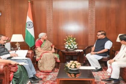 Meghalaya and Assam ministers holding informal discussions on phase-2 border transit issues.