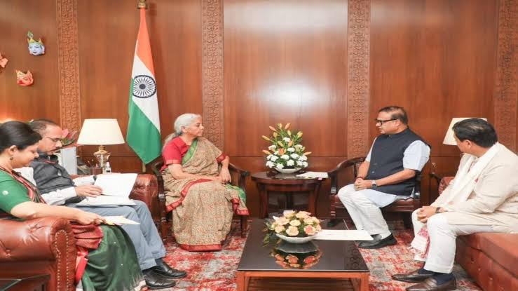 Meghalaya and Assam ministers holding informal discussions on phase-2 border transit issues.